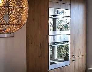 Moderne Kchengerte im Ferienhaus De Vuurtoren in De Cocksdorp Texel.