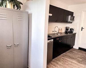 Moderne keuken in Vakantiehuis De Roggesloot, De Cocksdorp, Texel met alle gemakken voorzien.