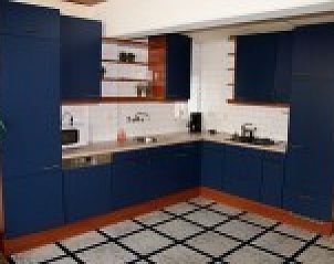 Moderne keuken in de Oorsprong, vakantiehuis De Cocksdorp Texel, voorzien van alle gemakken voor een comfortabel verblijf.