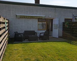Privater Garten mit Sitzgelegenheiten im Ferienhaus Familie Bouthoorn, Zuid-Eierland, Texel fr Spa im Freien.