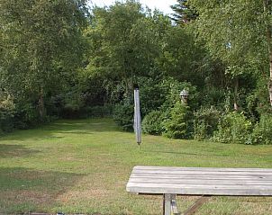 Gerumiger Garten des Bungalows Tamarisk 212, De Cocksdorp, Texel mit viel Privatsphre und Grn.