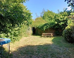 Groer Garten im Ferienhaus Ganzenvlucht, De Cocksdorp Texel, ideal zum Entspannen in der Natur.
