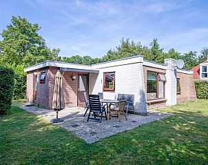 Vakantiehuis Slufterduin 092 in De Cocksdorp, Texel met ruime tuin en terras, ideaal voor ontspanning op de Waddeneilanden.