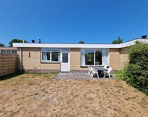 Bungalowpark Tamarisk - Bungalow 178 in De Cocksdorp, Texel met gezellige buitenplaats.