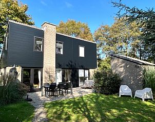 Vakantiehuis C 059 in De Cocksdorp, Texel: Geniet van de groene tuin en het ruime terras van deze Waddeneilanden vakantiewoning.