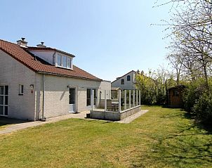 Vakantiehuis D 485 in De Cocksdorp, Texel, met ruime tuin en terras, ideaal voor een ontspannen verblijf op de Waddeneilanden.
