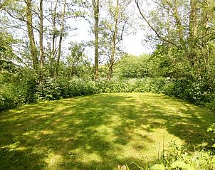 Entspannen Sie sich in der grnen Umgebung des Ferienhauses F 789 in De Cocksdorp, Texel. Genieen Sie die Ruhe und die Natur rund um dieses Ferienhaus.