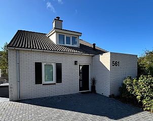 Das Ferienhaus F 561 in De Cocksdorp, Texel, bietet ein charmantes ueres mit moderner Architektur auf den Watteninseln.
