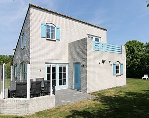 Vakantiehuis F 788 in De Cocksdorp op Texel, Waddeneilanden, met zonnig terras en ruime tuin voor een ontspannen verblijf in de natuur.