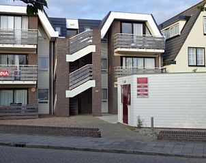 Buitenkant van Appartementen Anna - Noorderlicht - 13, gelegen in het pittoreske De Koog op Texel.