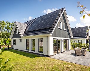 Auenansicht der Villa 17 in De Koog, Texel, Ferienhaus mit groem Garten und Terrasse auf den Watteninseln.