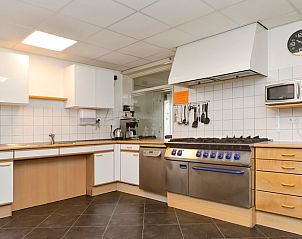 Moderne Kche im Ferienhaus Het Tesselhuus in De Koog, Texel, komplett ausgestattet.