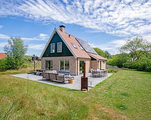 Buitenduin vakantiehuis in De Koog, Texel met ruime tuin en terras op de Waddeneilanden.