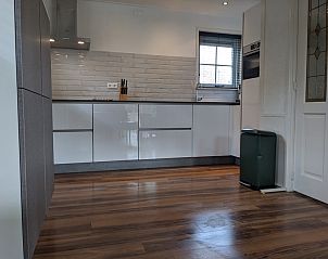 Moderne keuken in D' Duinster vakantiehuis, De Koog, Texel, Waddeneilanden.