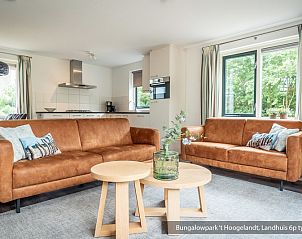 Comfortabele slaapkamer in Bungalowpark 't Hoogelandt vakantiehuis, De Koog, Texel met tweepersoonsbed.
