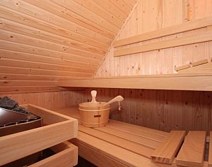Privatsauna in der 6-Personen-Luxusvilla mit Sauna, De Koog, Texel, ideal zum Entspannen nach einem Tag voller Entdeckungen.