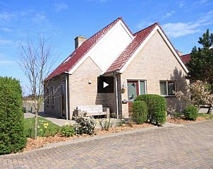 6 Persoons luxe villa in De Koog, Texel met zonnige tuin en terras, ideaal voor vakantie op de Waddeneilanden.