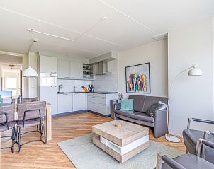 Offene Kche und Wohnzimmer im Apartment Juliana 146 Insel- und Meerblick, De Koog, Texel mit moderner Einrichtung.