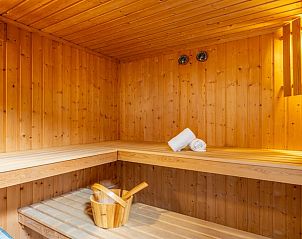 Sauna in Huisje in De Koog, Texel, voor ontspanning na een dag op de Waddeneilanden.