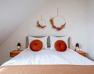 Comfortabel tweepersoonsbed in Windlust accommodatie De Koog Texel.