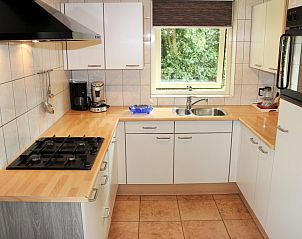 Moderne keuken in 6p.Rietgedekte Vakantiehuis Eldorado Texel, De Koog. Geniet van comfort en natuur op de Waddeneilanden.