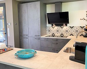 Ruime keuken met moderne apparatuur in 6 Pers.Landhuis de Luxe Eldorado Texel, Texel.