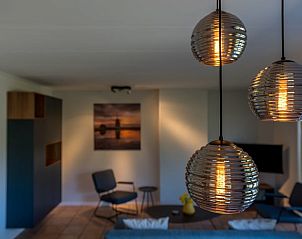 Sfeervolle verlichting in vakantiehuisje in De Koog, Texel, Waddeneilanden.