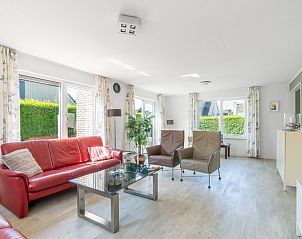 Gerumiger Wohnraum im Ferienhaus Kamperfoelie 77, Texel, De Koog