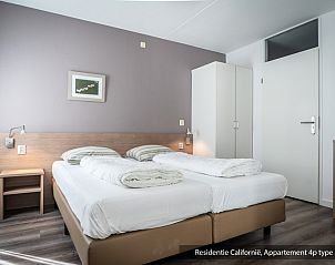 Terras van Type 2 vakantiewoning in De Koog, Texel, ideaal voor buiten dineren.