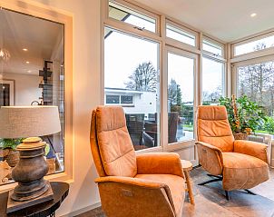 Zithoek met uitzicht in Huis ter Duin, vakantiehuis in De Koog, Texel op de Waddeneilanden.