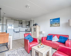 Moderne keuken en woonkamer in Appartement Juliana 138 Eiland en Zeezicht, De Koog, Texel met open indeling.