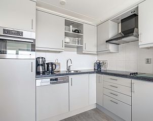 Volledig uitgeruste keuken in Appartement Juliana 138 Eiland en Zeezicht, De Koog, Texel met moderne apparatuur.