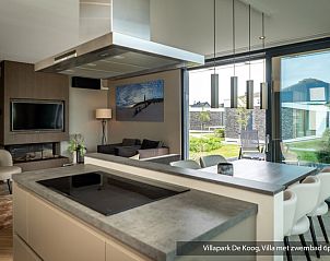 Hallenbad in luxuriser Familienvilla, De Koog Texel. Perfekt fr Entspannung und Spa, egal bei welchem Wetter.