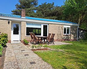 Vakantiehuis Hoog Koog 10 bij Bungalowpark Hoog Koog, zonnig terras in De Koog, Texel, Waddeneilanden.