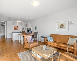 Ruime open keuken en woonkamer in Appartement Juliana 052 Eiland en Zeezicht, De Koog, Texel, ideaal voor gezinnen.