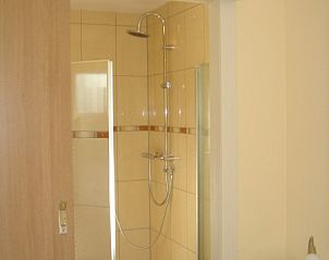 Modern shower in 6-pers. Vacation home with Sauna in De Koog, Texel, Wadden Islands.