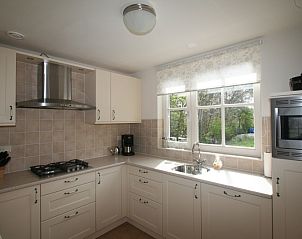 Moderne keuken in Pauwenhof Texel, De Koog, voorzien van alle gemakken.