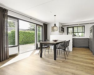 Moderne keuken in Villapark Vogelmient 4-persoons vakantiehuis, De Koog, Texel.