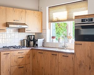 Moderne keuken in Koetshuis 3, vakantiehuis in De Koog, Texel, met alle voorzieningen.