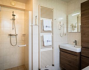 Guest house 0102966 - Holiday property Texel - Het Buitenhof villa 59 met serre