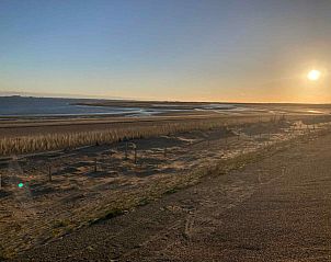 Trampoline in de tuin van NH198 vakantiehuis Den Burg Texel.