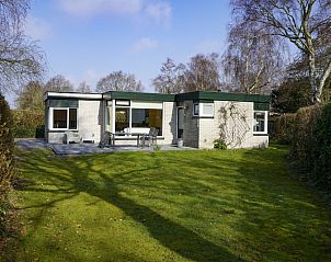 Wadden Sea vacation home in Oosterend Texel with sunny garden.