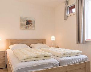 Comfortabele slaapkamer in Type I - nr. 49 Kragenmaker, Oosterend Texel, vakantiehuis met tweepersoonsbed op de Waddeneilanden.