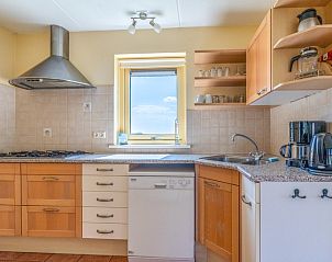 Vollstndig ausgestattete Kche im Ferienhaus De Vijf Sterren Zuid-Eierland Texel mit modernen Gerten.