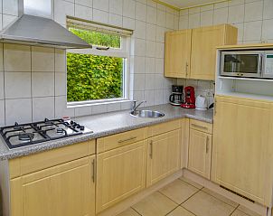 Moderne Kche in Slufterbungalows 258, Bungalowpark Slufteroord, Texel, komplett ausgestattet.