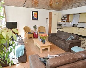 Offene Kche und Wohnzimmer im Ferienhaus De Oorsprong, Zuid-Eierland, Texel mit moderner Ausstattung.