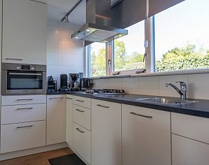 Moderne Kche im Bungalowpark De Parel - WELMOED, Texel, mit voller Ausstattung.