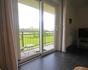 Balkon mit schnem Blick auf die Natur vom Apartment Bos en Duin 42, De Dennen, Texel.