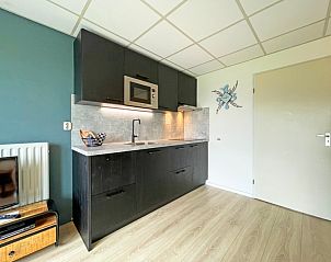 Stilvolle Kche im Appartement Bos en Duin 17, Ferienhaus auf Texel.