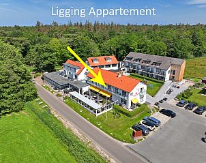 Luftaufnahme des Appartements Bos en Duin 17, gelegen in De Dennen, Texel.